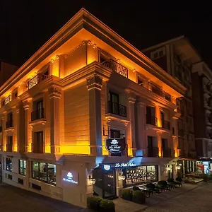 Le Petit Palace - Special Category Otel